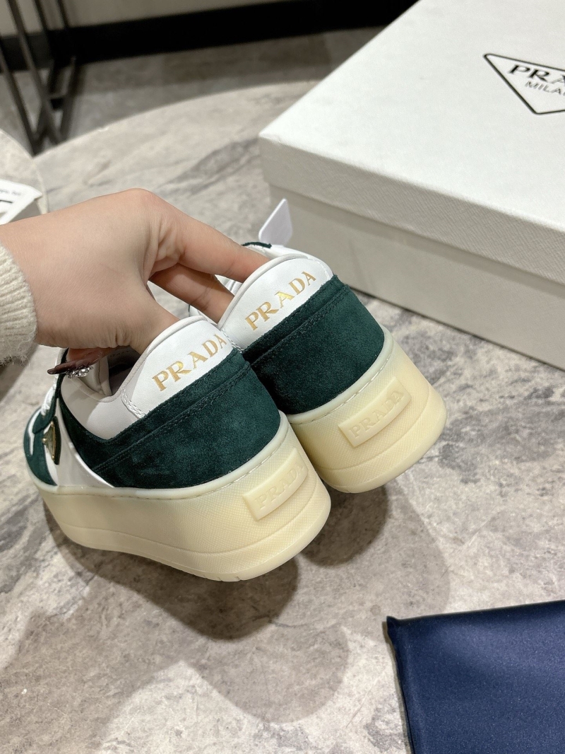 Pra*a sneakers
